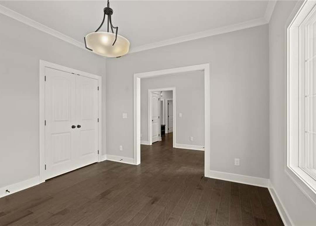 1500 SW Sugar Tree Drive — photo 2