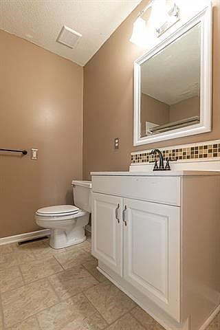1505 W Poplar Street — photo 7