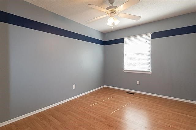 1505 W Poplar Street — photo 8