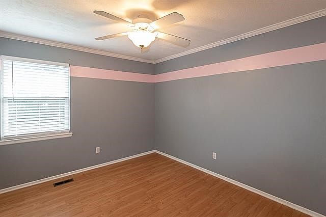 1505 W Poplar Street — photo 10