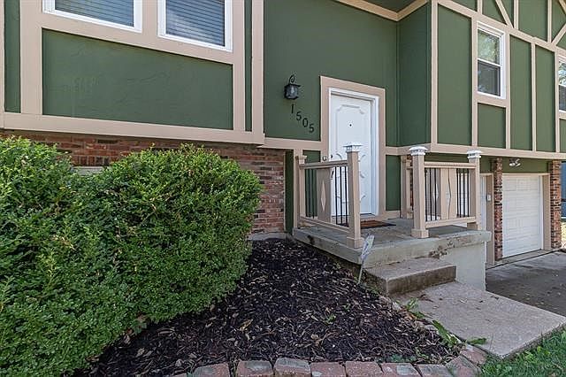 1505 W Poplar Street — photo 14