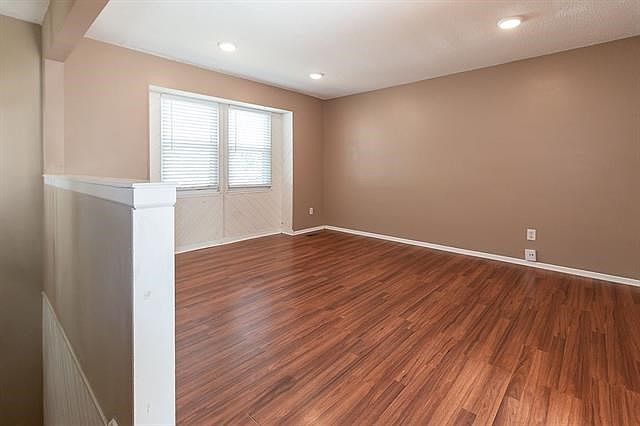1505 W Poplar Street — photo 29
