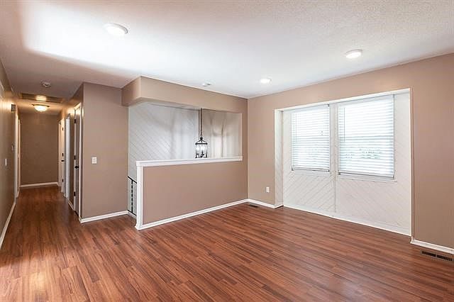1505 W Poplar Street — photo 30