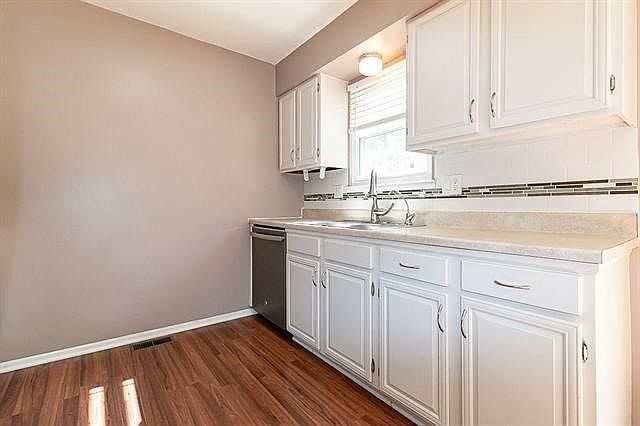1505 W Poplar Street — photo 34