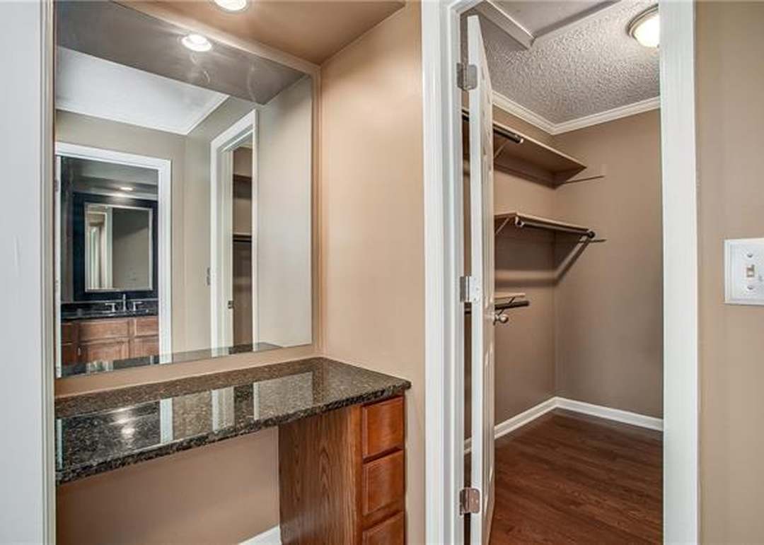 15120 Woodson Street — photo 17