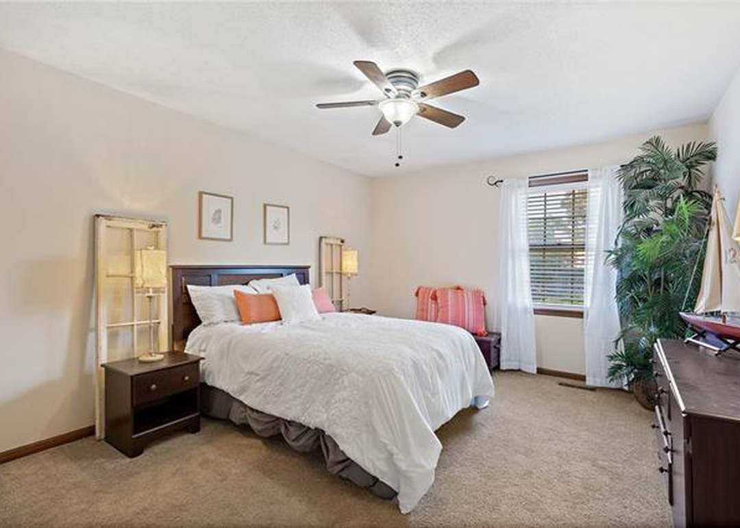 15234 W 88th Terrace — photo 32