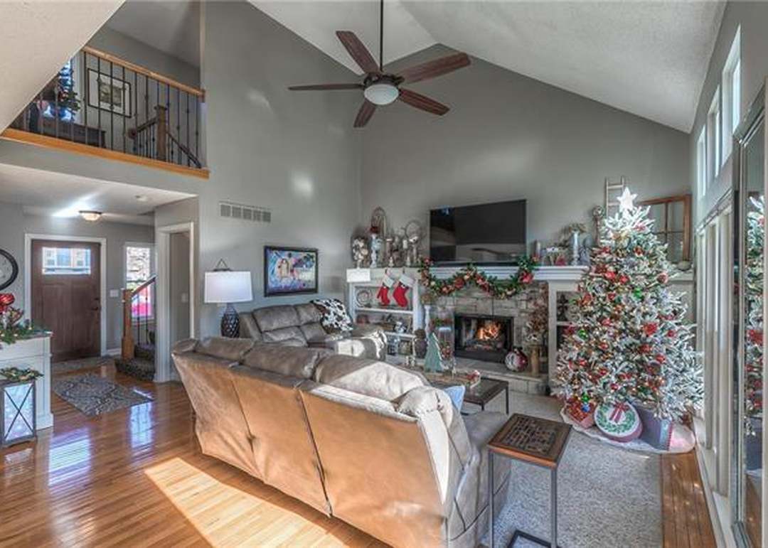 15338 Riley Street — photo 10