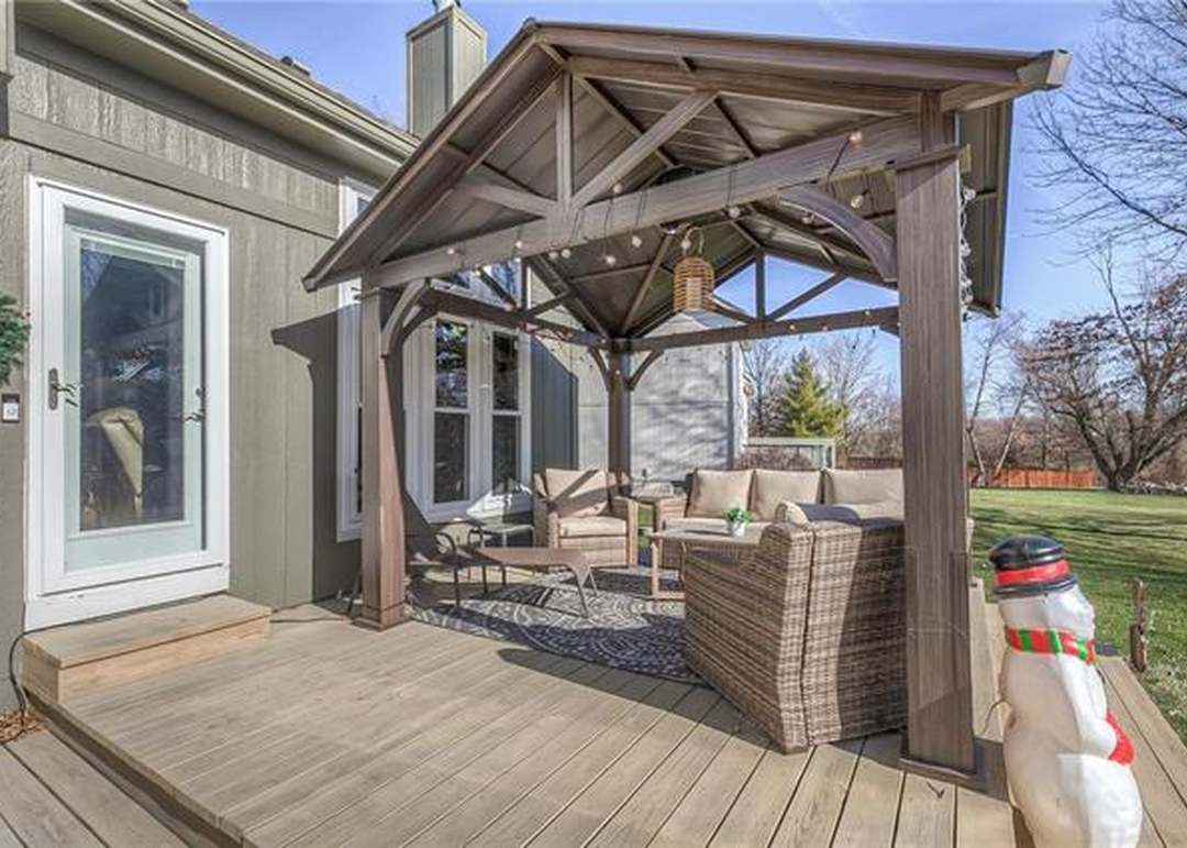 15338 Riley Street — photo 29