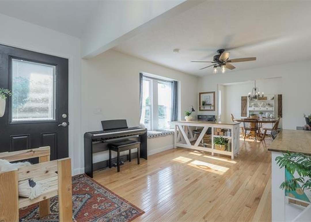 1536 W Cedar Street — photo 10
