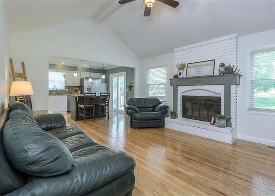 1536 W Cedar Street — photo 20