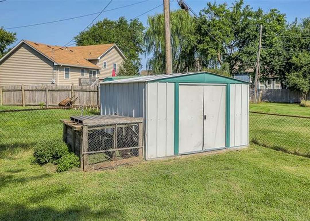 1536 W Cedar Street — photo 32