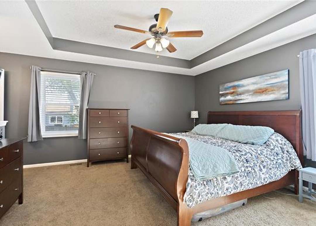 1537 NE Tawny Drive — photo 5