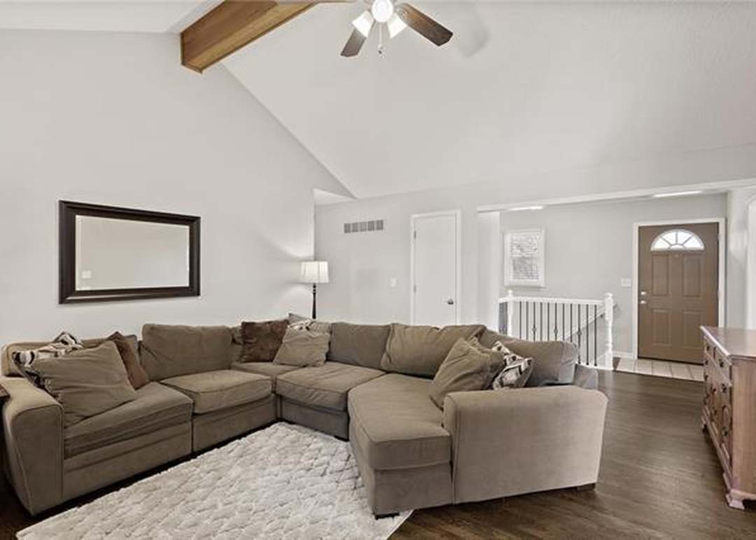 1537 NE Tawny Drive — photo 15