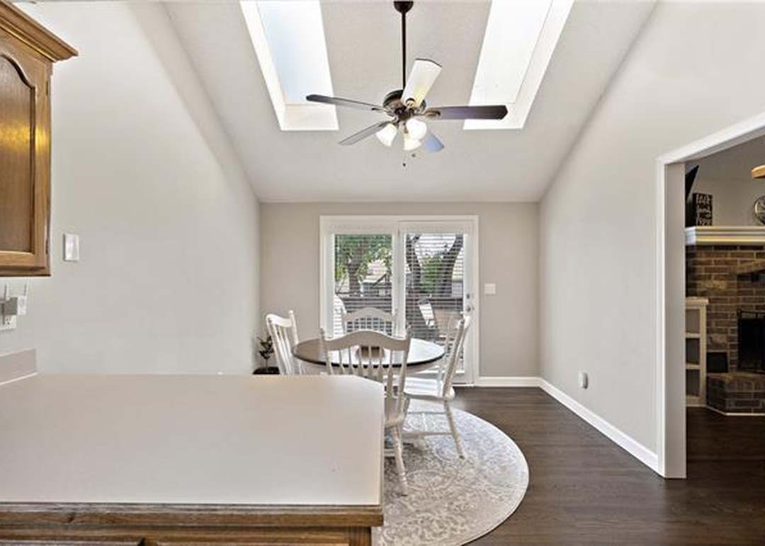 1537 NE Tawny Drive — photo 19