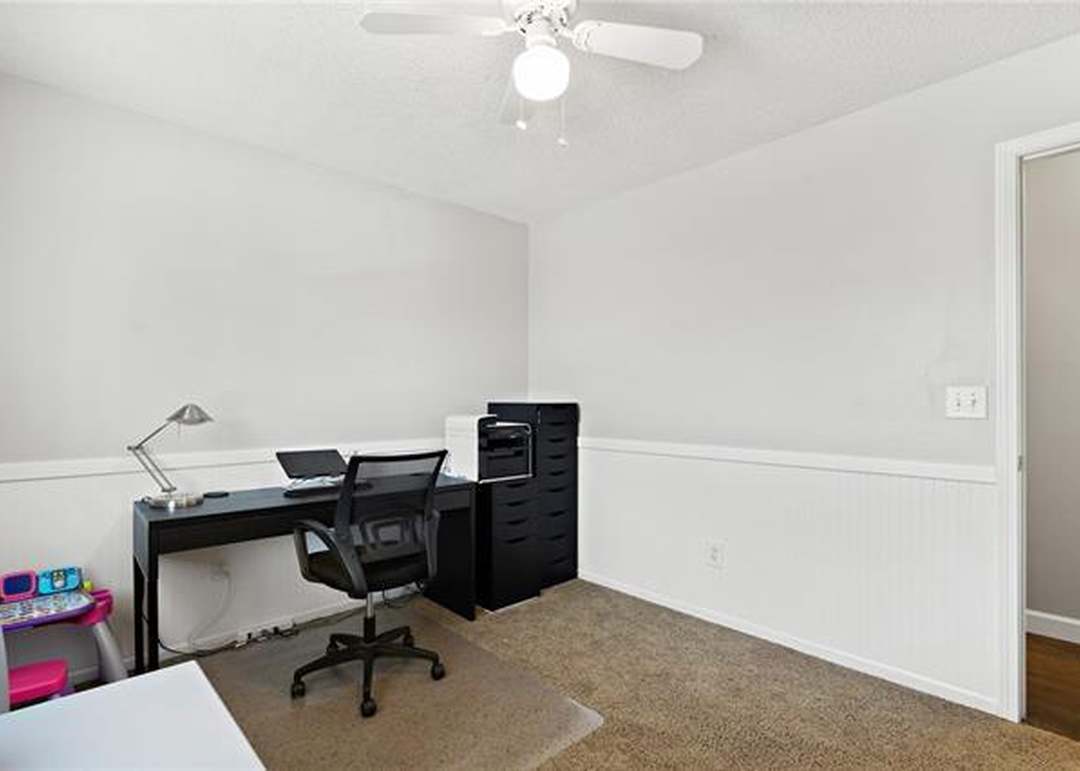 1537 NE Tawny Drive — photo 25