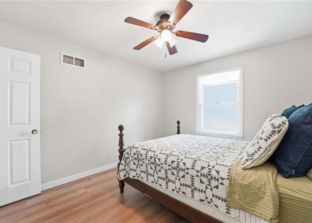 15410 NE 186th Street — photo 27