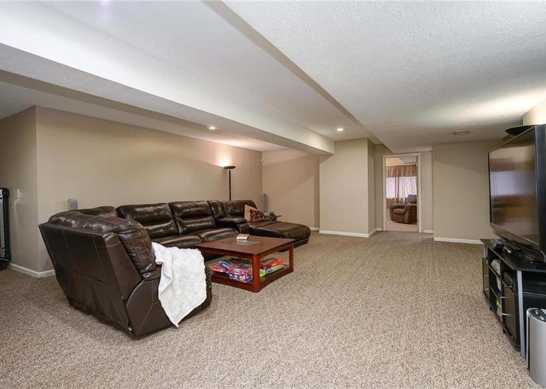 15427 S Greenwood Street — photo 31