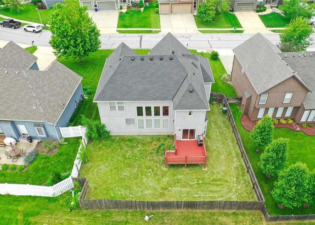 15427 S Greenwood Street — photo 36