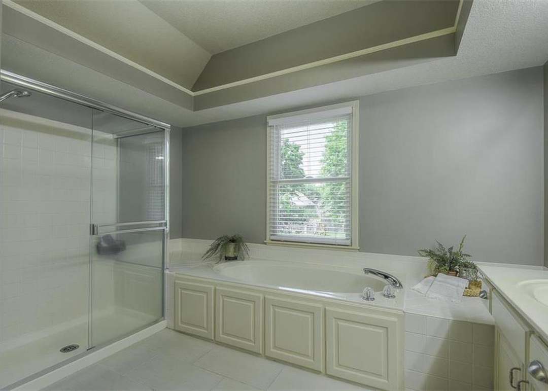 15435 W 144th Terrace — photo 27