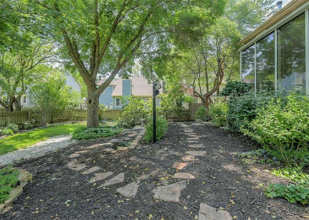 15435 W 144th Terrace — photo 38