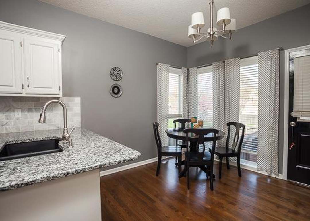 15457 S WYANDOTTE Drive — photo 10