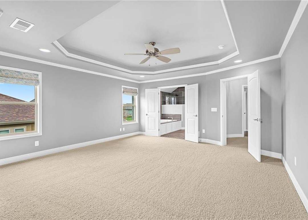 15532 Windsor Street — photo 11