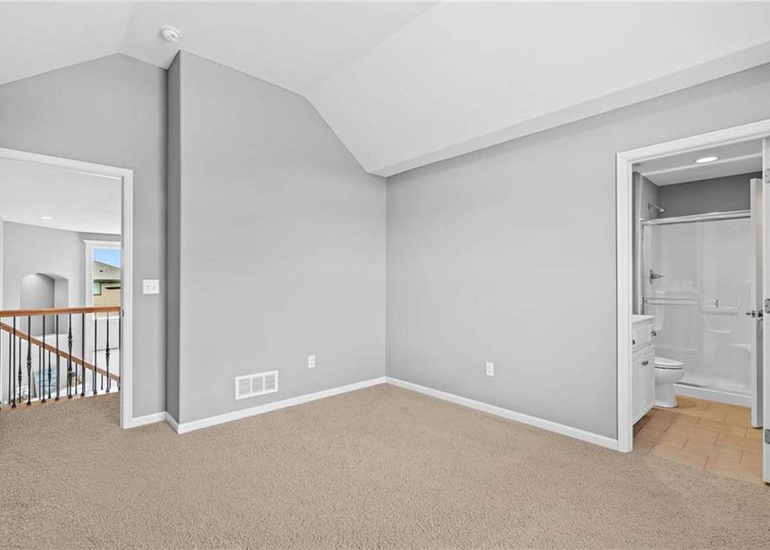 15532 Windsor Street — photo 47