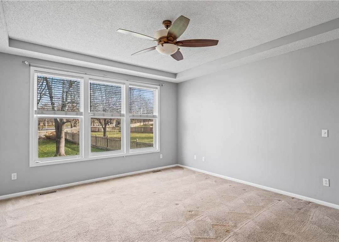 15549 S Blackfeather Street — photo 23