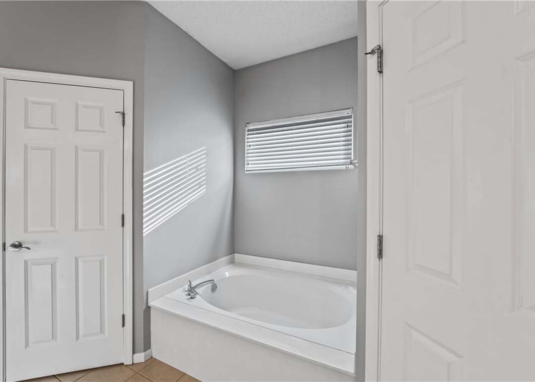 15549 S Blackfeather Street — photo 28