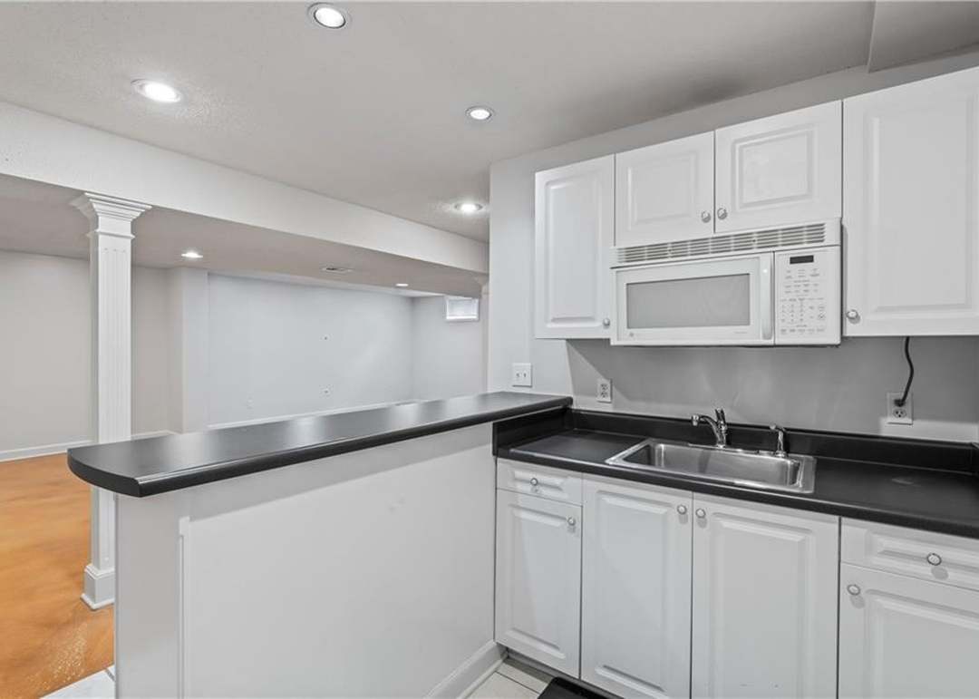 15549 S Blackfeather Street — photo 43
