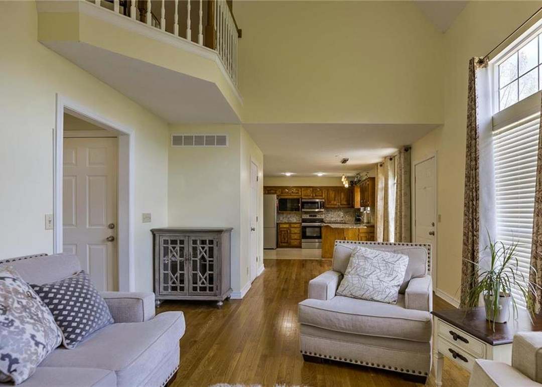 15617 Foster Street — photo 9