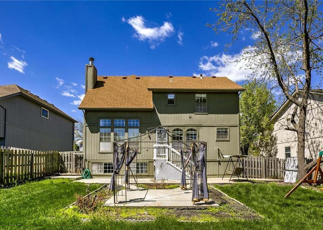 15617 Foster Street — photo 22