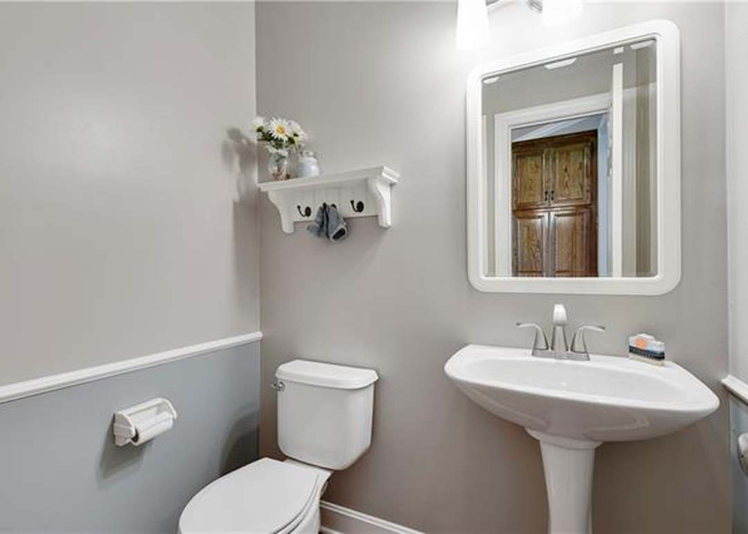 15651 S Widmer Street — photo 17