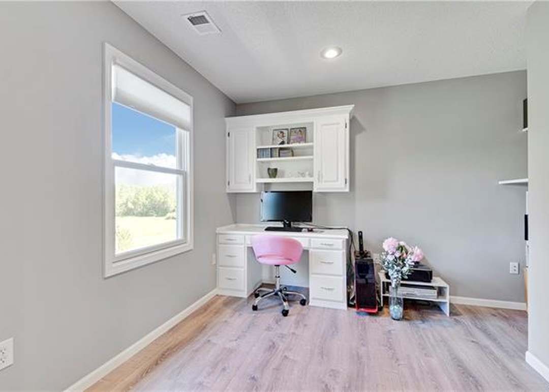 15651 S Widmer Street — photo 20