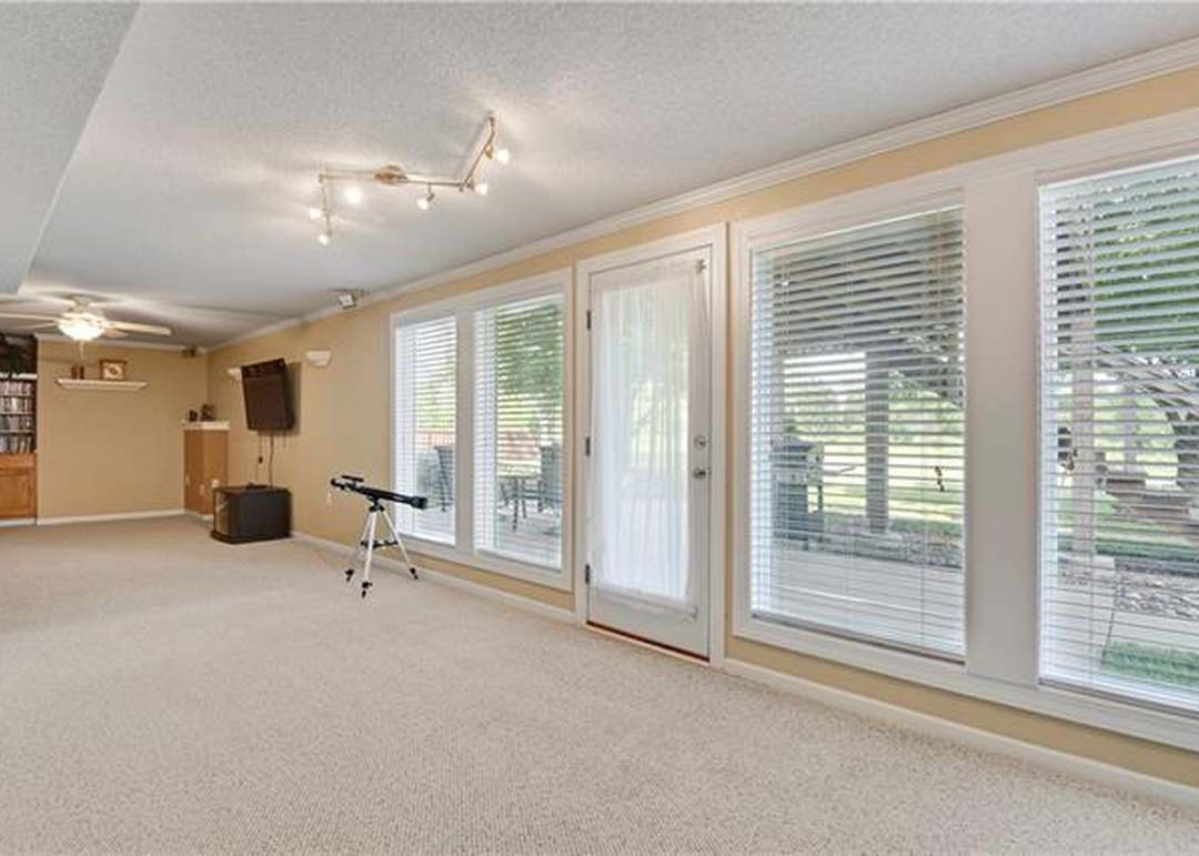 15651 S Widmer Street — photo 28