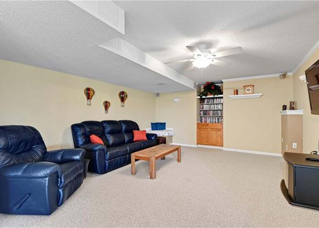 15651 S Widmer Street — photo 29