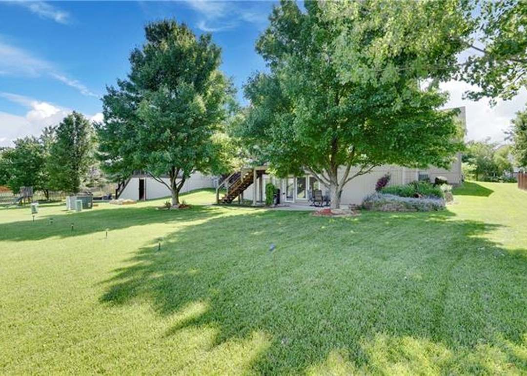 15651 S Widmer Street — photo 34