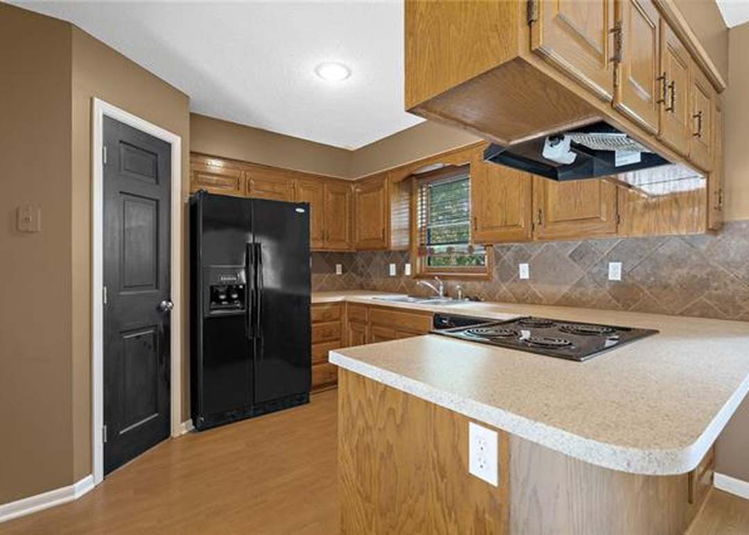 15700 W 126 Terrace — photo 7