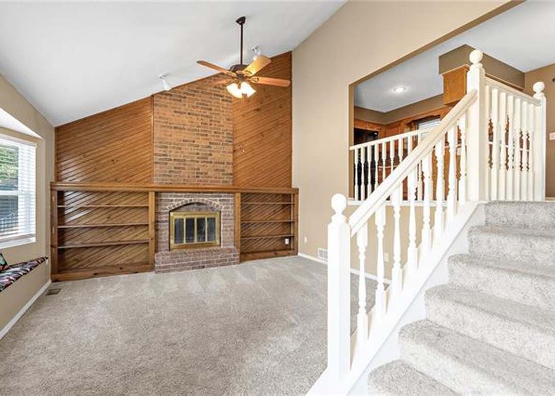 15700 W 126 Terrace — photo 8