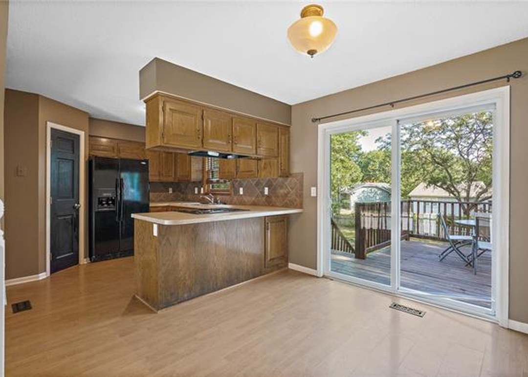 15700 W 126 Terrace — photo 14