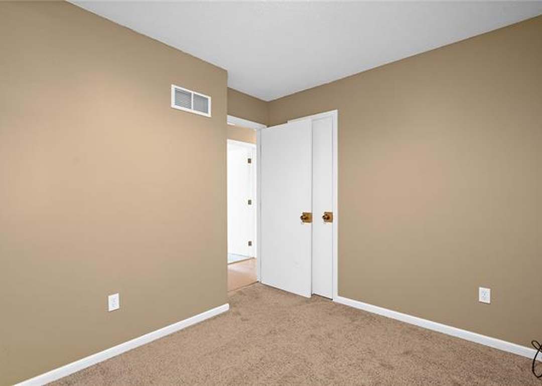 15700 W 126 Terrace — photo 19