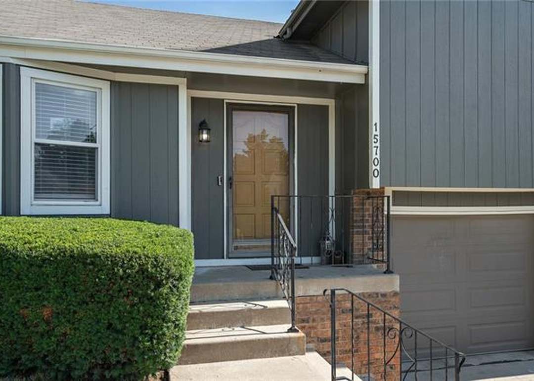15700 W 126 Terrace — photo 27