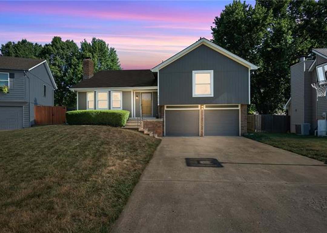 15700 W 126 Terrace — photo 32