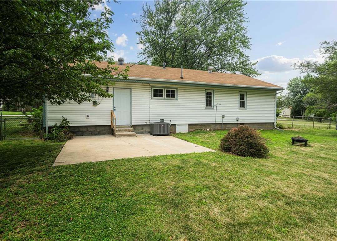 15707 Ann Avenue — photo 5