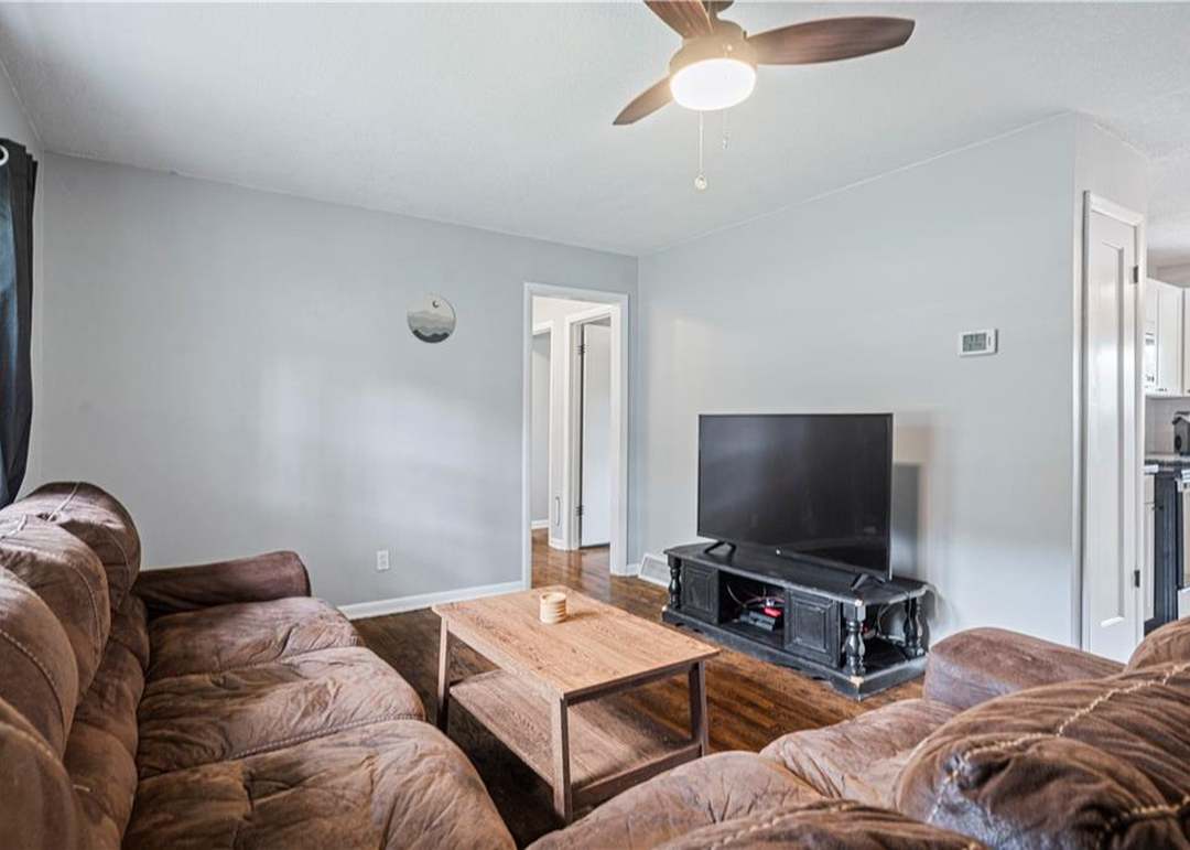 15707 Ann Avenue — photo 9