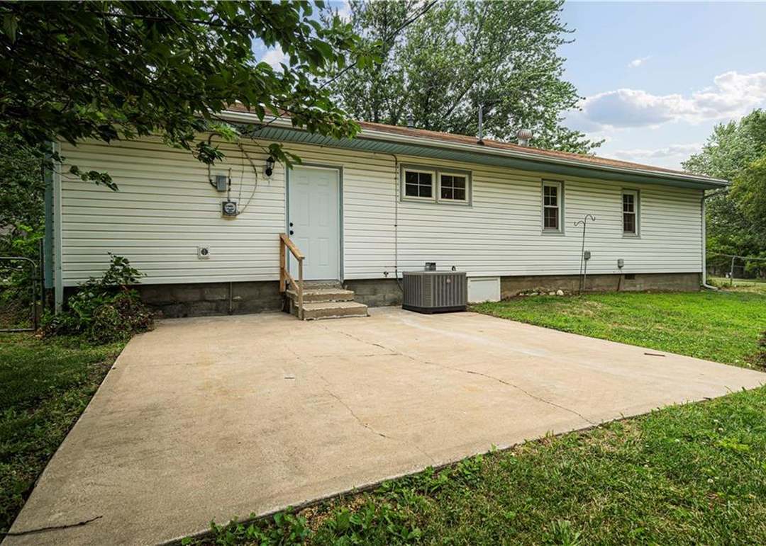15707 Ann Avenue — photo 24
