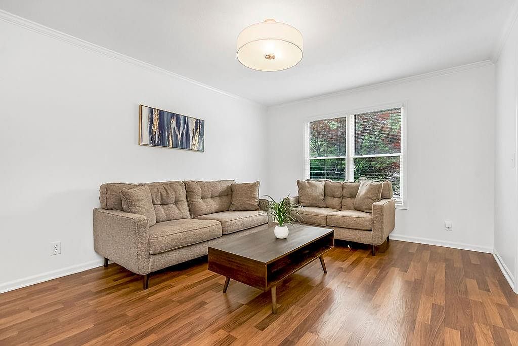 15818 Horton Lane — photo 5