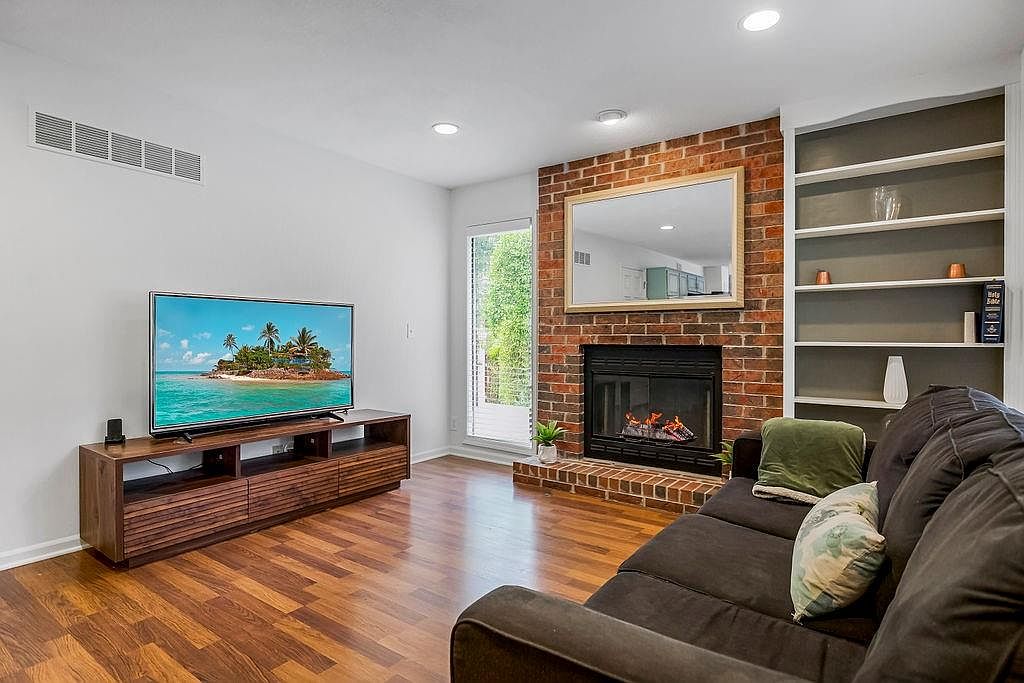 15818 Horton Lane — photo 12