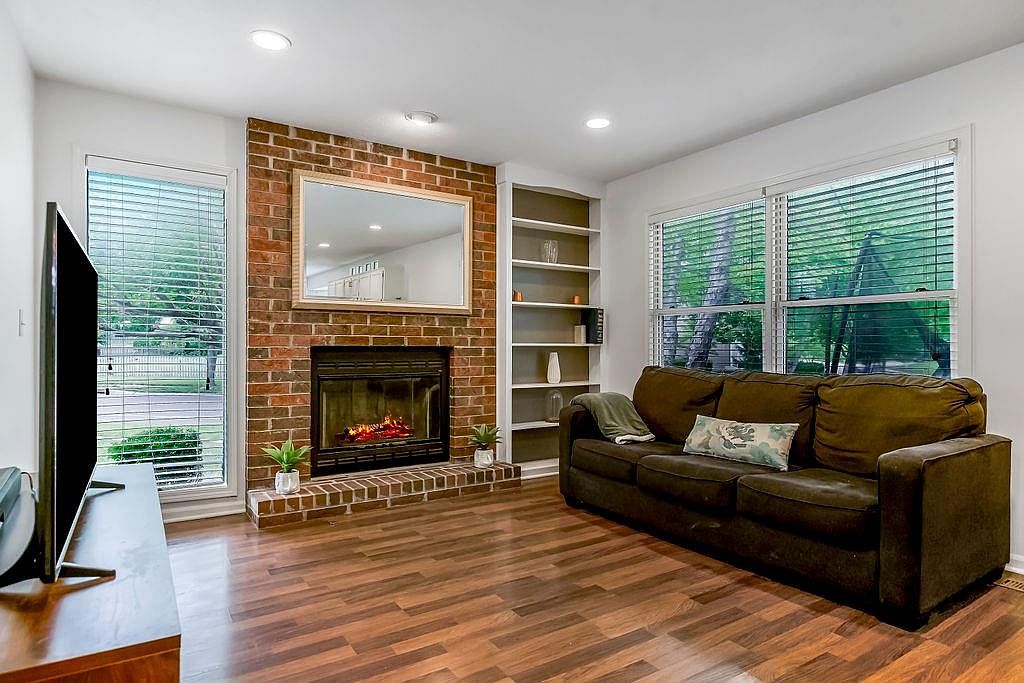 15818 Horton Lane — photo 13