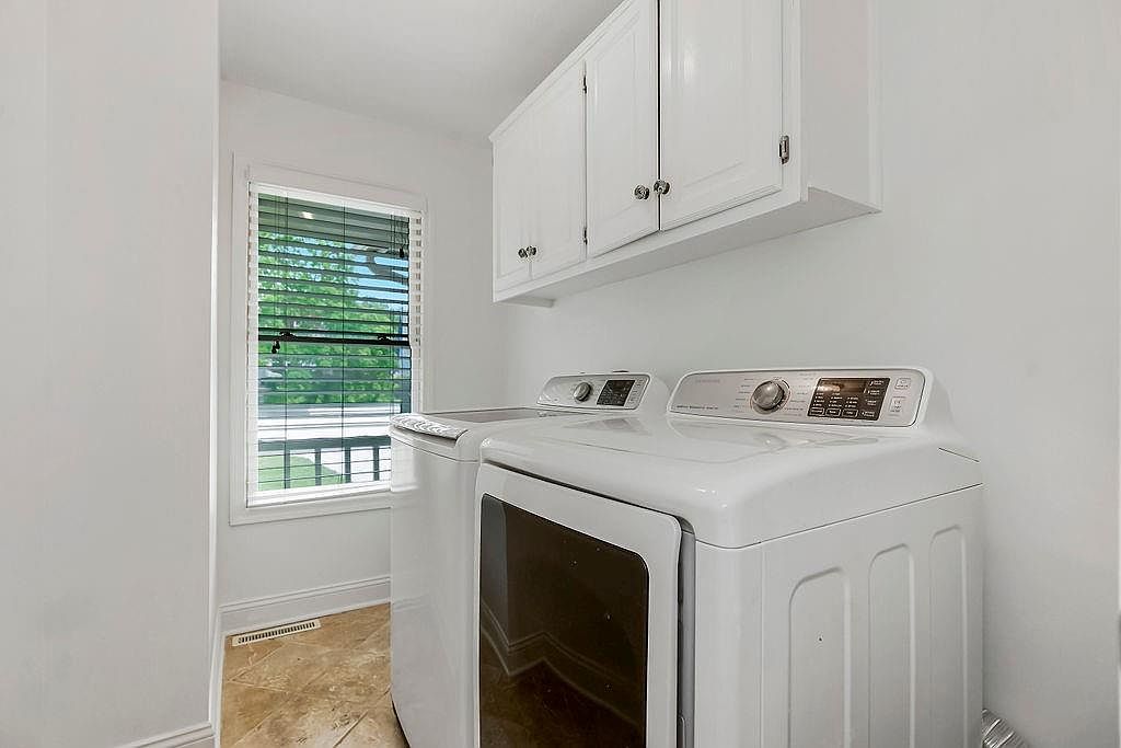 15818 Horton Lane — photo 17